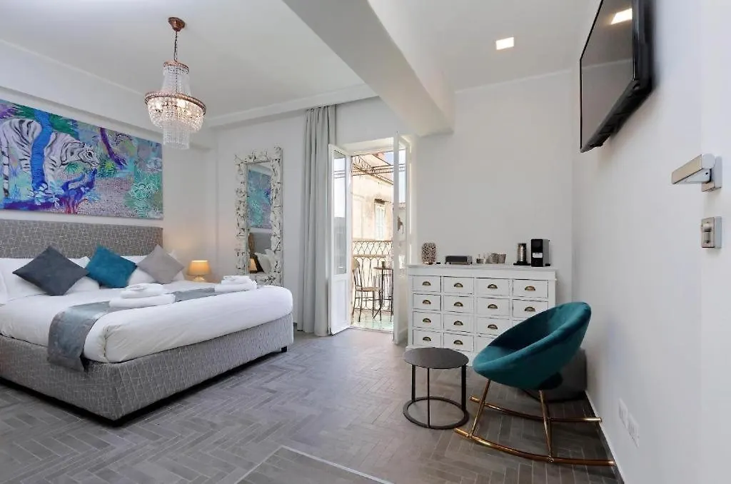 Boutique Suites Della Croce Rome 0*,