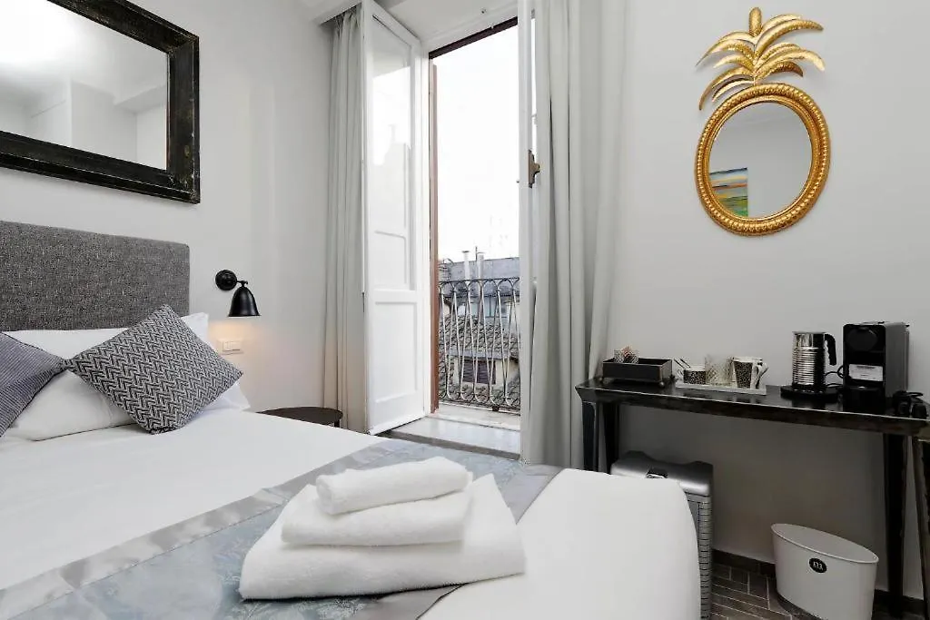 Boutique Suites Della Croce Rome Guest house