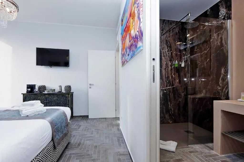 Boutique Suites Della Croce Rome 0*,