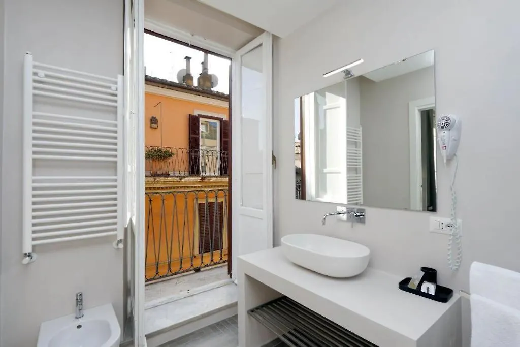 Boutique Suites Della Croce Rome